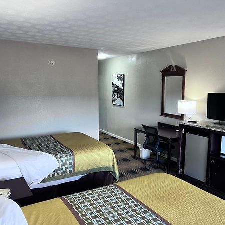 Budgetel Inn & Suites Dillard Εξωτερικό φωτογραφία