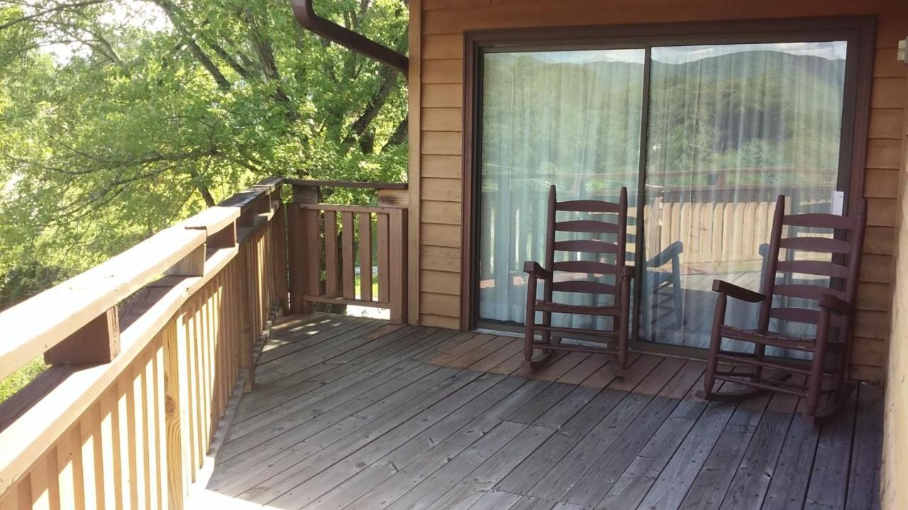 Budgetel Inn & Suites Dillard Δωμάτιο φωτογραφία