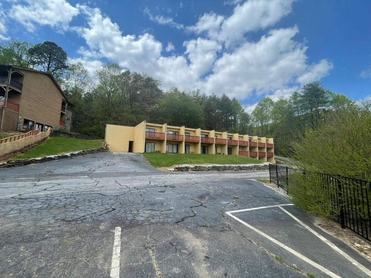 Budgetel Inn & Suites Dillard Εξωτερικό φωτογραφία