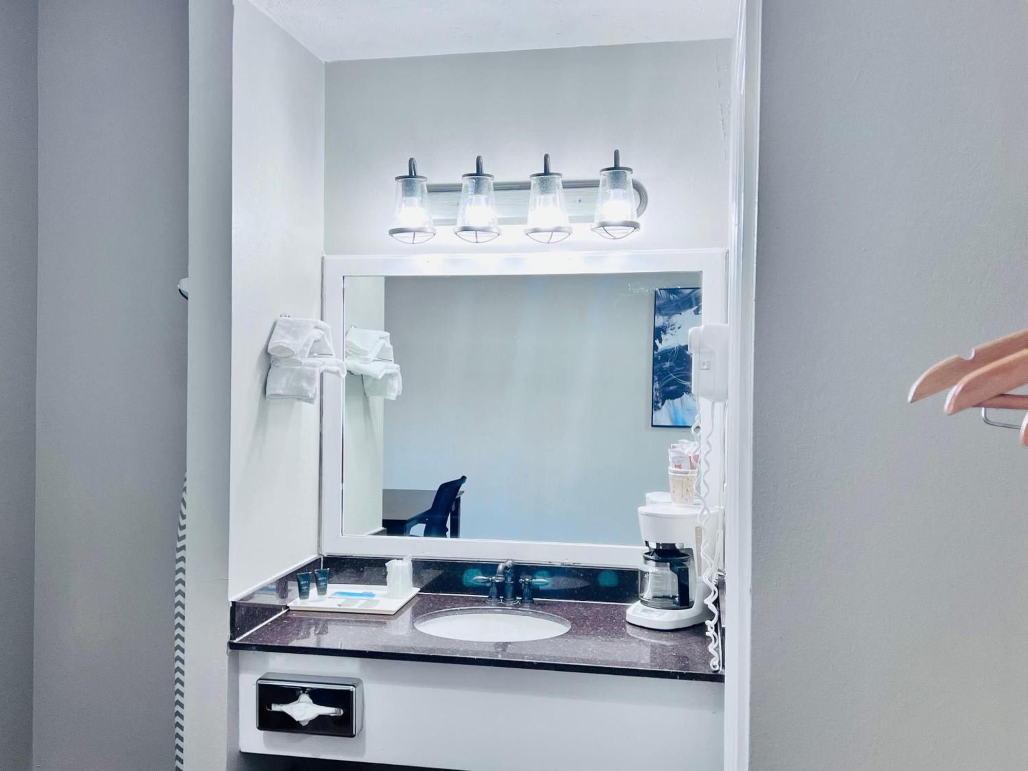 Budgetel Inn & Suites Dillard Εξωτερικό φωτογραφία