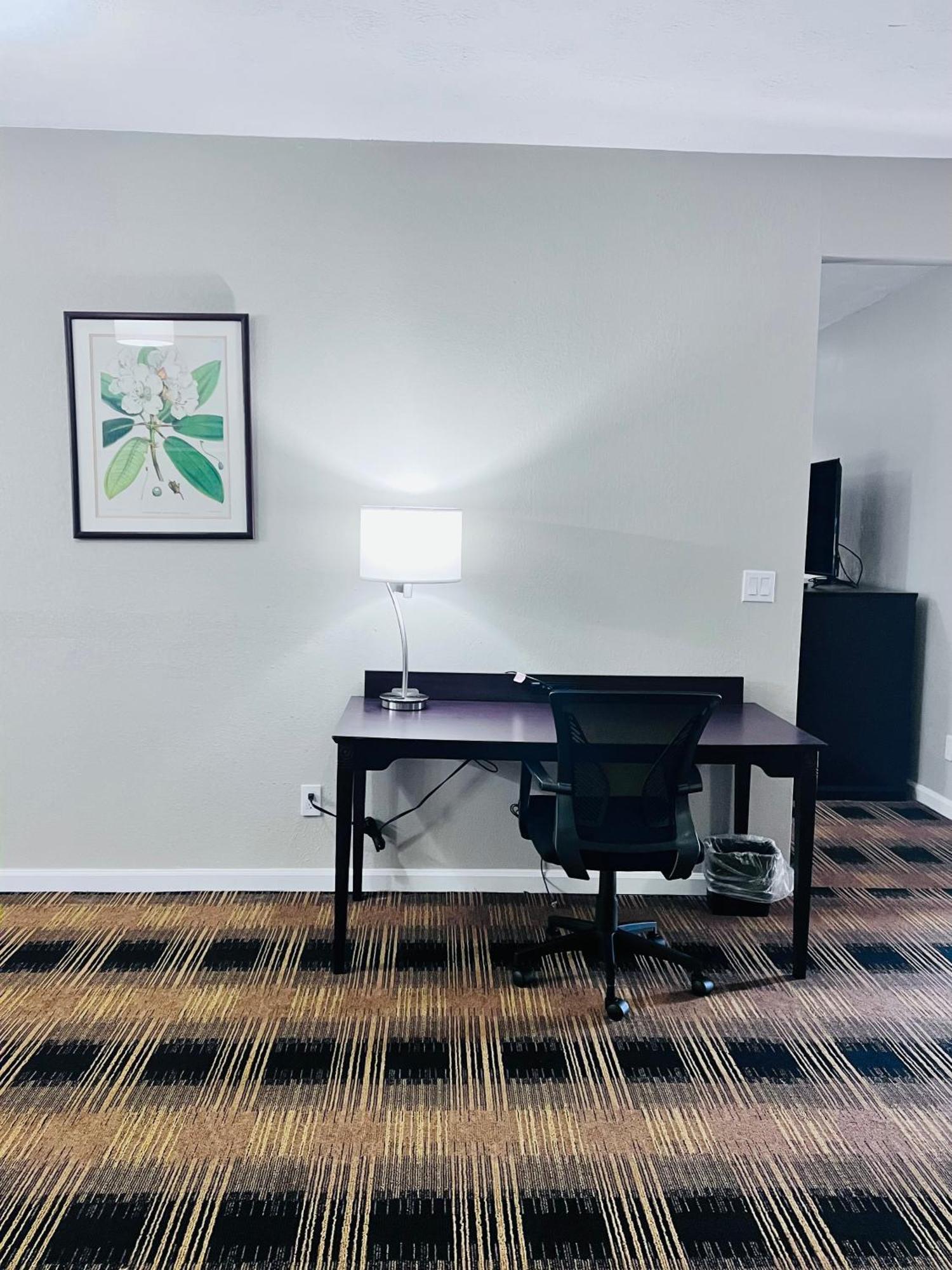 Budgetel Inn & Suites Dillard Εξωτερικό φωτογραφία